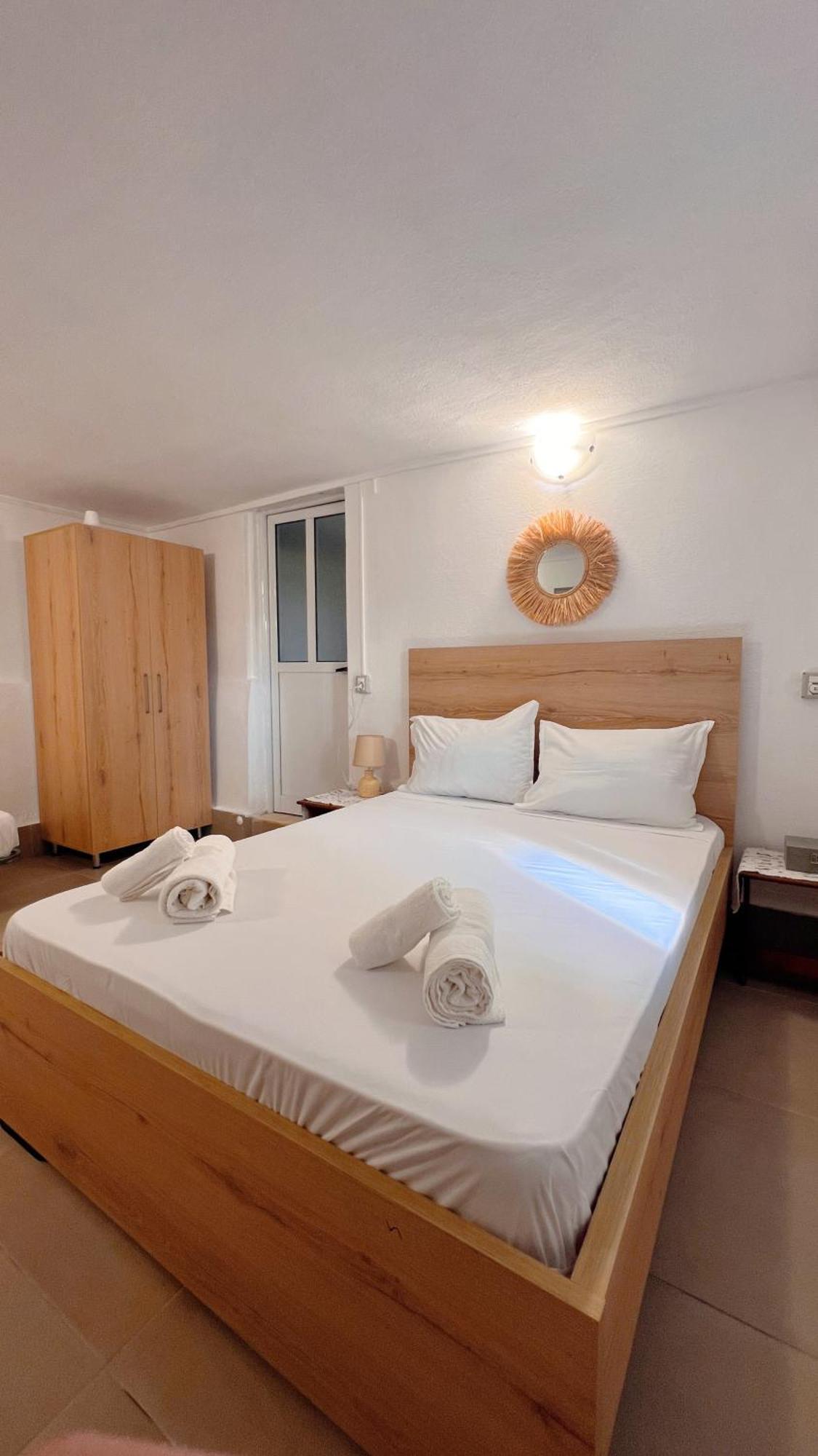 Petra Oliva Apartment Dhërmi Exteriör bild